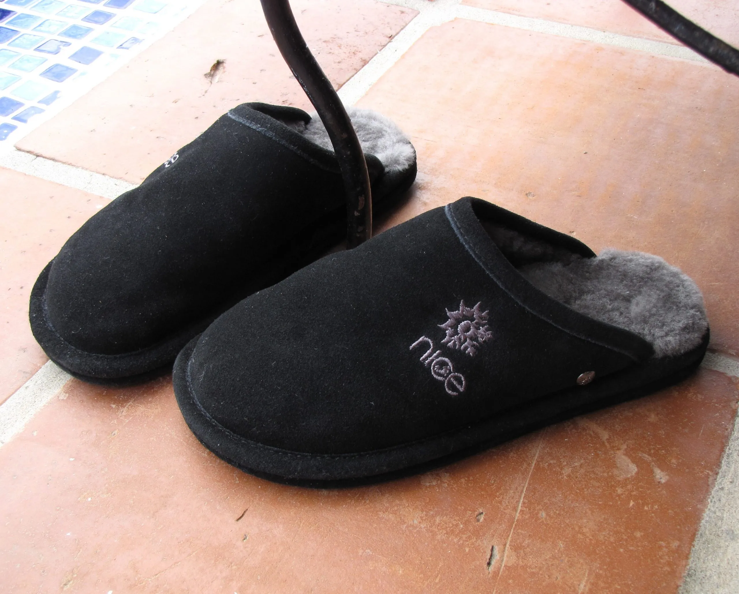 Nice SLO Town Scuff Black Men’s Slipper