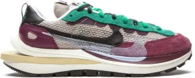 Nike x sacai VaporWaffle Villain Red Neptune Green sneakers Purple