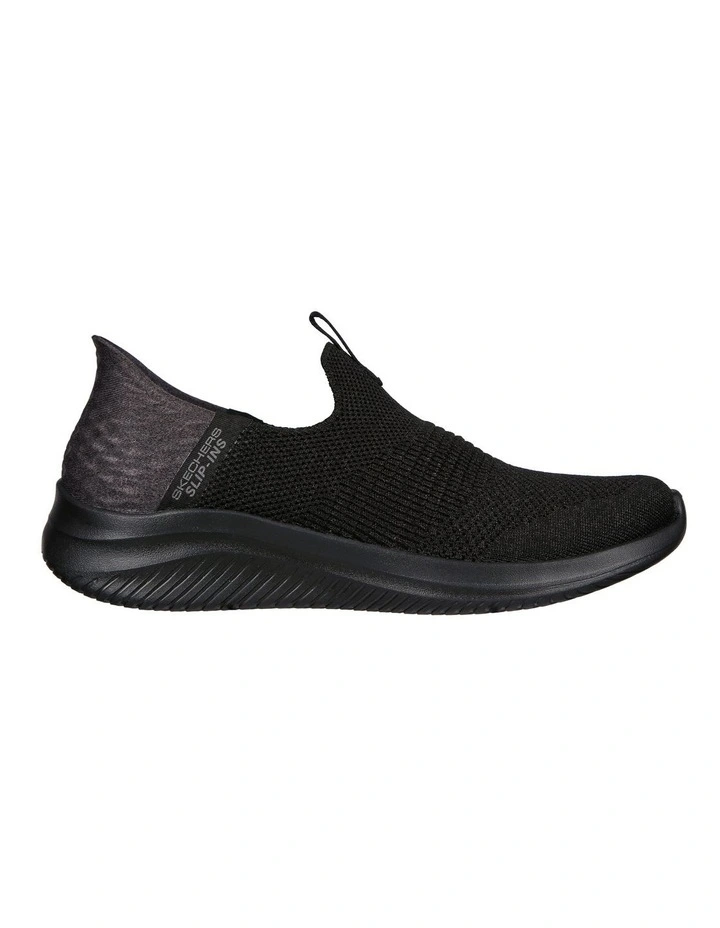 Ultra Flex 3.0 Smooth Step Slip-Ins Sneakers in Black