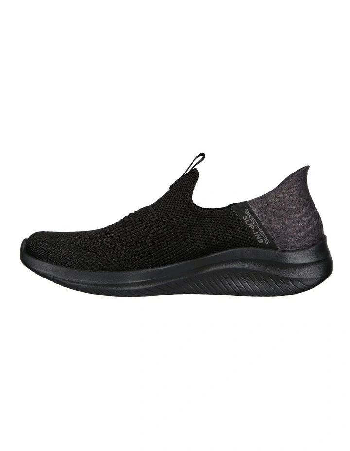 Ultra Flex 3.0 Smooth Step Slip-Ins Sneakers in Black