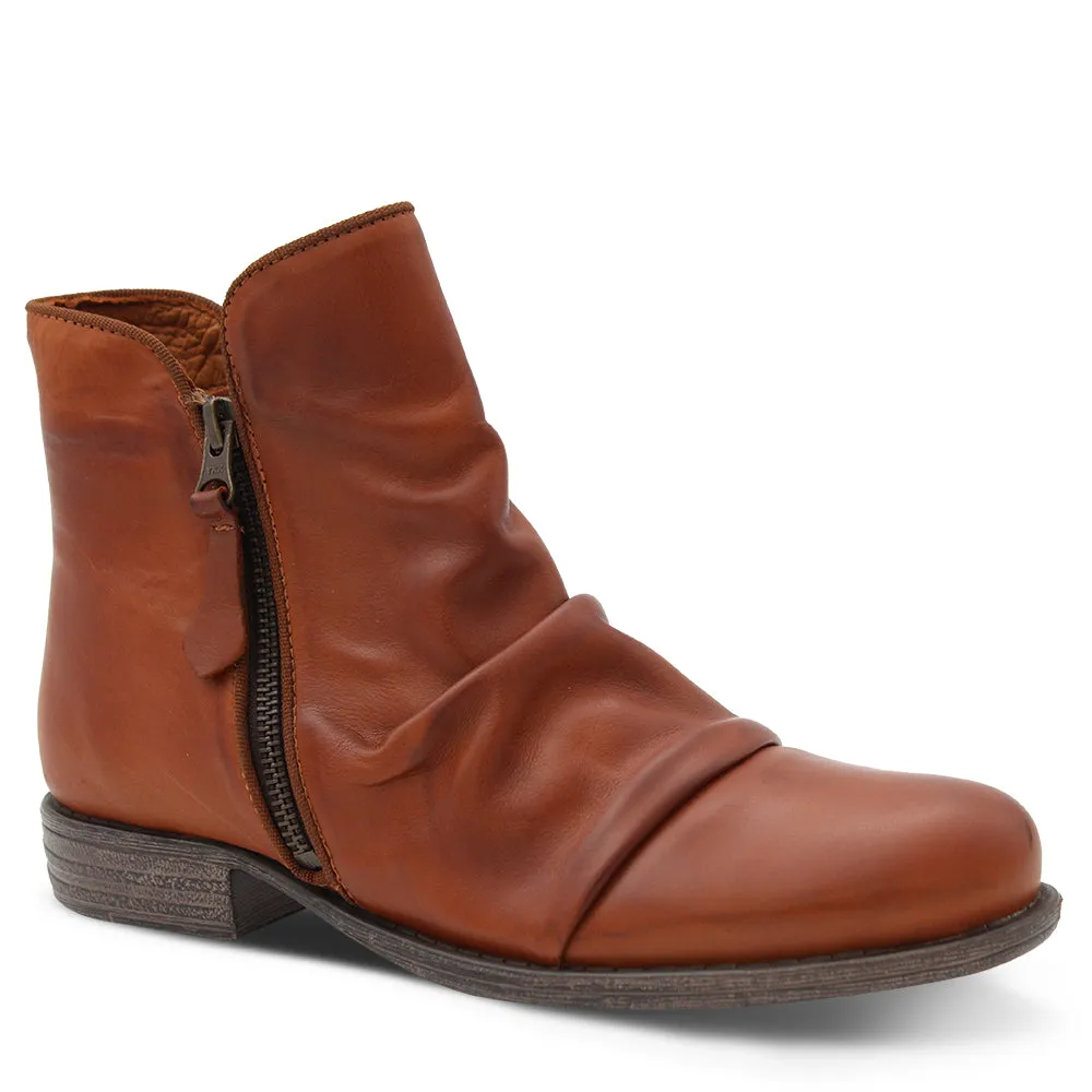 WILLET WOMENS FLAT BOOT