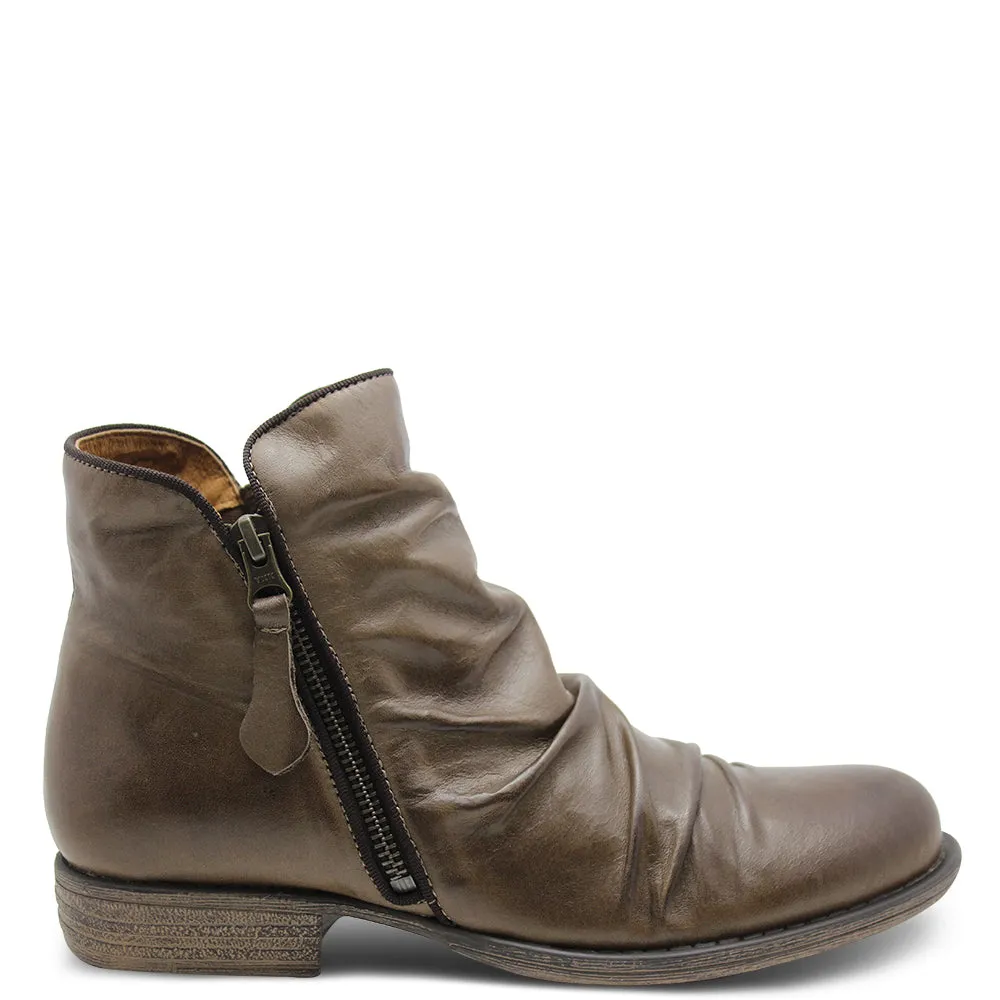 WILLET WOMENS FLAT BOOT