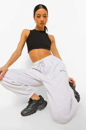 Woman Embroidered Overszied Fit Joggers